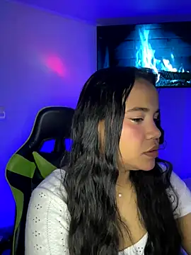 leila 22 online show from 11.10.25