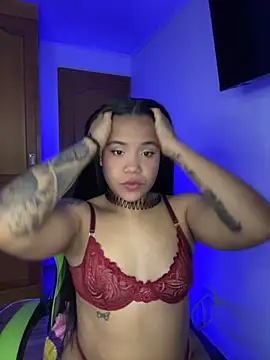 leila 22 online show from 02.15.26