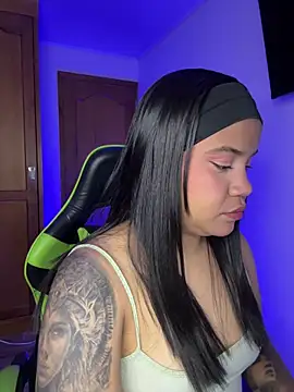 leila 22 online show from 03.25.26