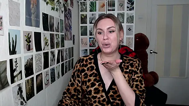 CapriScorpion online show from 09.16.25