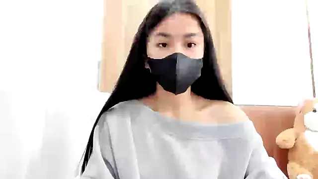 Snapshot of Lita-Julia chatting on 02.16.25 Lita-Julia online show from 02.16.25