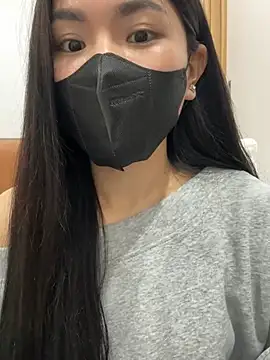 Snapshot of Lita-Julia chatting on 02.16.25 Lita-Julia online show from 02.16.25