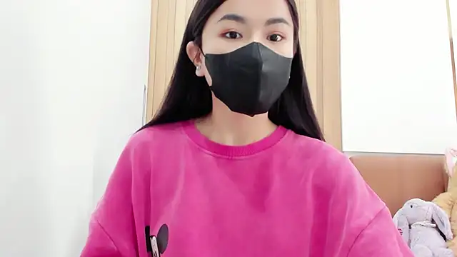 Snapshot of Lita-Julia chatting on 03.14.25 Lita-Julia online show from 03.14.25