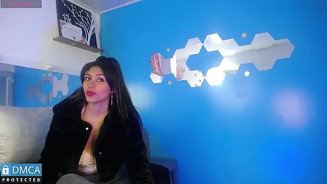 Snapshot of CarolRodriguez_ chatting on 01.24.25 CarolRodriguez online show from 01.24.25