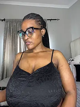 Bustygoddess32 online show from 01.17.26