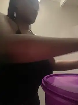 Bustygoddess32 online show from 03.04.26