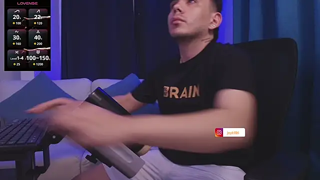 Snapshot of Jey_keler1 chatting on 03.17.26 Jey keler1 online show from 03.17.26