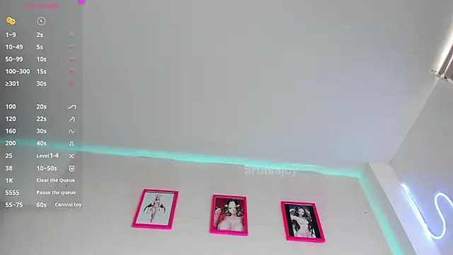 Snapshot of artmiaa chatting on 02.02.26 artmiaa online show from 02.02.26