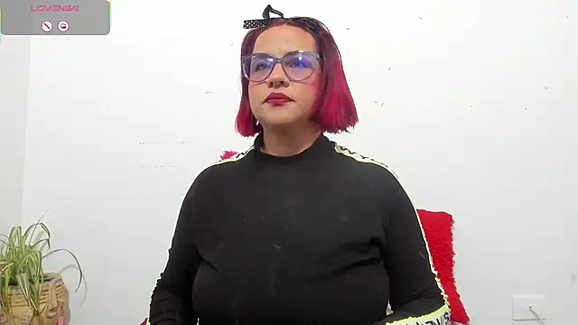 Snapshot of hazel_34 chatting on 03.14.26 hazel 34 online show from 03.14.26