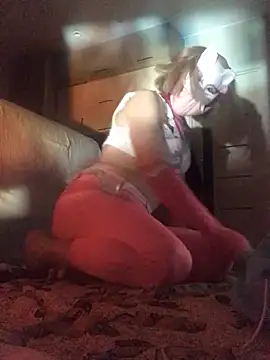 Snapshot of BigAssKi chatting on 12.19.24 BigAssKi online show from 12.19.24