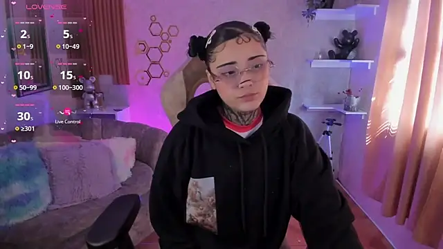 mia catt05 online show from 02.14.26