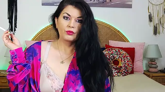 Snapshot of EllenGrace chatting on 02.12.25 EllenGrace online show from 02.12.25