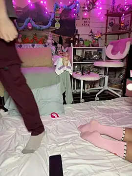 TrenaAnne online show from 04.04.26