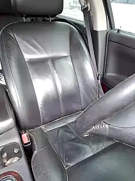 Snapshot of cdressupdiva chatting on 12.21.24 cdressupdiva online show from 12.21.24