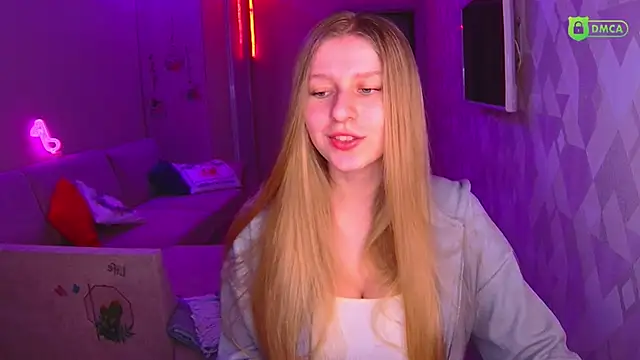 Snapshot of AmaliaQueen chatting on 01.05.25 AmaliaQueen online show from 01.05.25