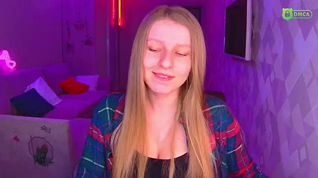 Snapshot of AmaliaQueen chatting on 02.02.25 AmaliaQueen online show from 02.02.25