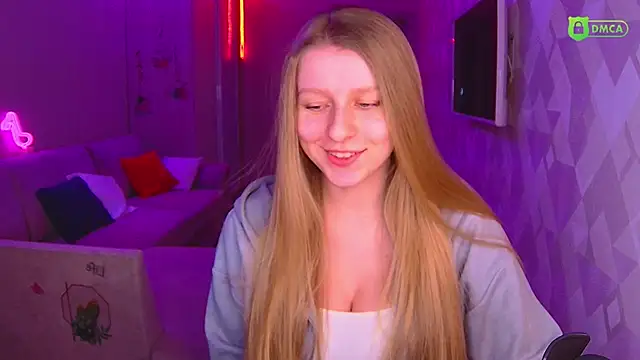 Snapshot of AmaliaQueen chatting on 02.07.25 AmaliaQueen online show from 02.07.25