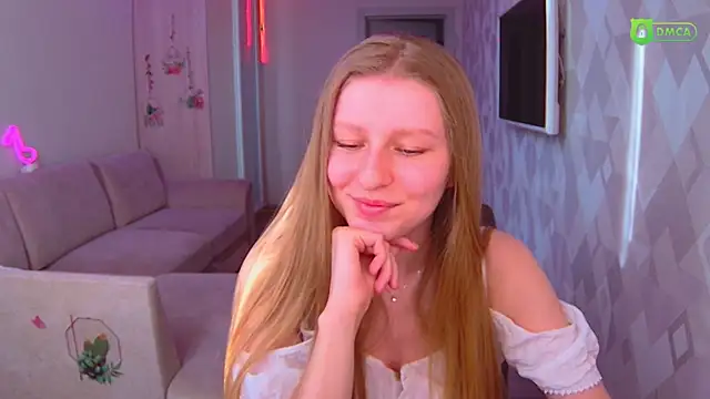 Snapshot of AmaliaQueen chatting on 03.09.25 AmaliaQueen online show from 03.09.25