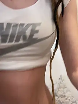 Elisa Happylegs online show from 02.07.25