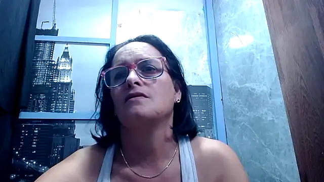 Nastylatinaxxx online show from 12.19.25