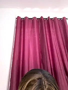 Snapshot of The-Peach-Flexer chatting on 06.25.26 The-Peach-Flexer online show from 06.25.26