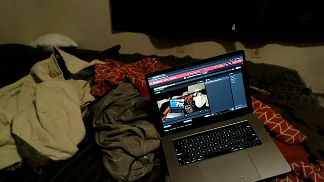 CreamyAustin online show from 12.17.25