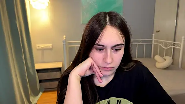 AliceKolltt online show from 07.10.26
