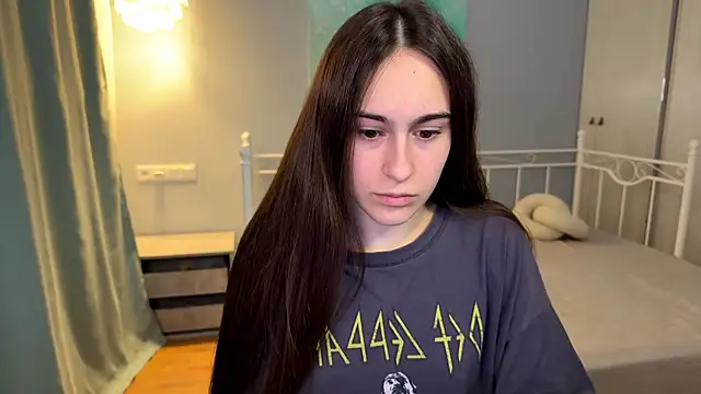 AliceKolltt online show from 07.11.26