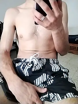 Snapshot of Zoro_23cm chatting on 07.12.26 Zoro 23cm online show from 07.12.26
