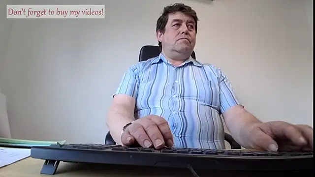 Snapshot of sympatrique chatting on 06.18.26 sympatrique online show from 06.18.26