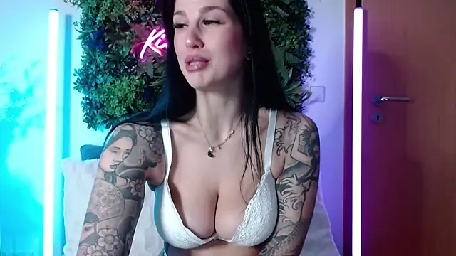 KiraKane1 online show from 01.06.25