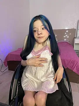 MiniSophiaa online show from 02.10.26