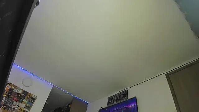 Snapshot of charlie_hotxxx chatting on 01.23.25 charlie hotxxx online show from 01.23.25