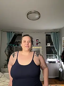 sylviahhh online show from 04.15.26