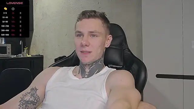 Snapshot of Lechery_boy chatting on 12.19.24 Lechery boy online show from 12.19.24