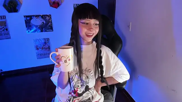 Snapshot of MonxxsLove chatting on 05.11.26 MonxxsLove online show from 05.11.26