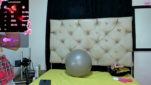 cleopatraa online show from 04.15.26