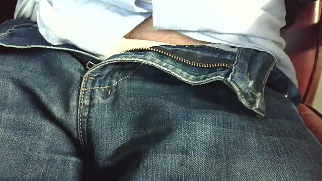 smoothandtiny online show from 12.04.25