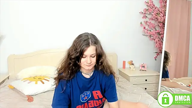 Snapshot of Charlotte_wow chatting on 01.02.25 Charlotte wow online show from 01.02.25