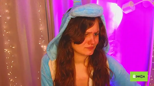 Snapshot of Charlotte_wow chatting on 02.03.25 Charlotte wow online show from 02.03.25