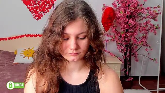 Snapshot of Charlotte_wow chatting on 02.18.25 Charlotte wow online show from 02.18.25