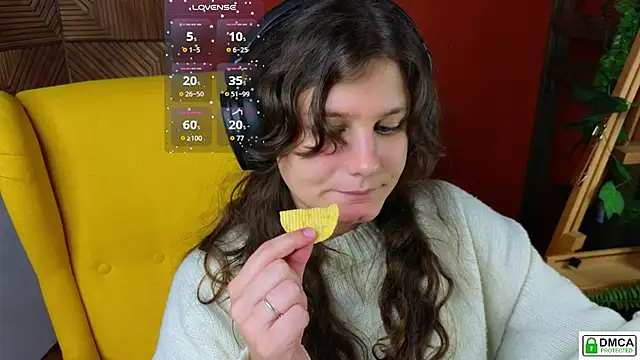 Snapshot of Charlotte_wow chatting on 10.22.25 Charlotte wow online show from 10.22.25