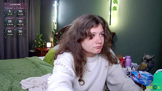 Snapshot of Charlotte_wow chatting on 10.23.25 Charlotte wow online show from 10.23.25