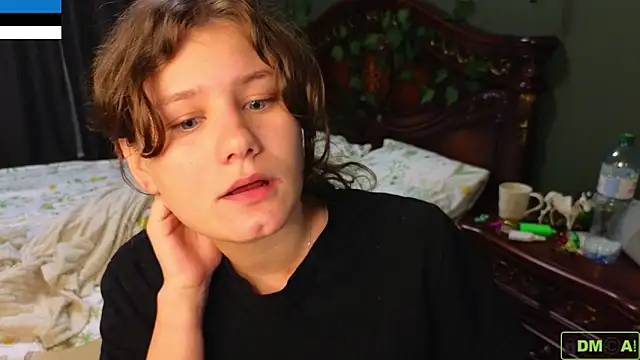 Snapshot of Charlotte_wow chatting on 10.31.25 Charlotte wow online show from 10.31.25