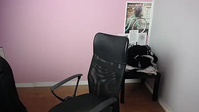 Snapshot of viktoria_lovely chatting on 02.03.25 viktoria lovely online show from 02.03.25