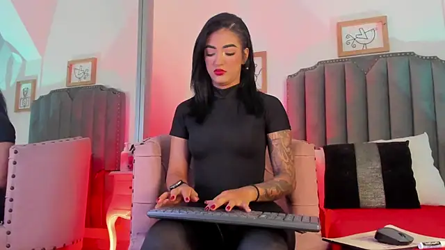 Scarleth6 online show from 02.13.25