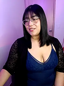 AlexaKimm online show from 09.20.25