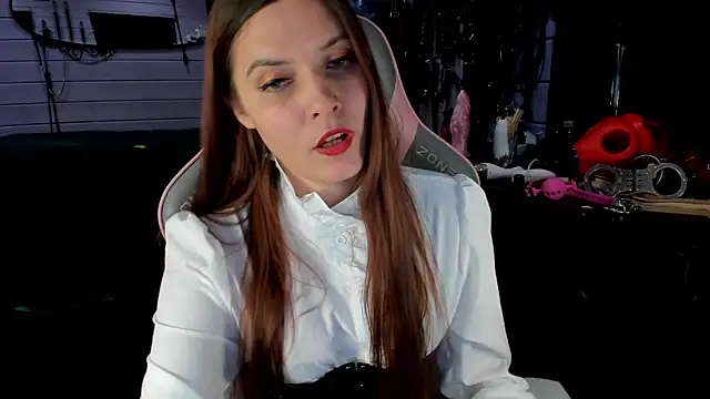 Snapshot of Stroynyash chatting on 05.31.26 Stroynyash online show from 05.31.26