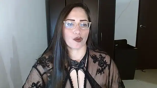 natashasmithe online show from 10.12.25