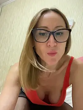 LauraDavis online show from 01.07.26